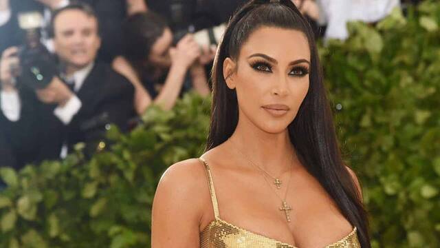Kim Kardashian enciende las redes con su nuevo diseo de ropa interior peluda: 'Ojal no se ponga de moda'