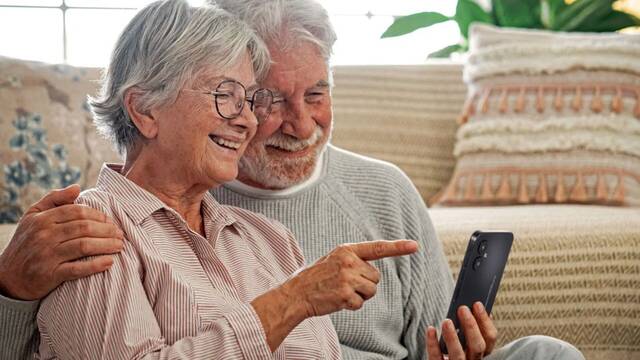 SPC Zeus 2 Pro es el smartphone definitivo para mayores que resuelve el problema del cuidado a distancia con control remoto