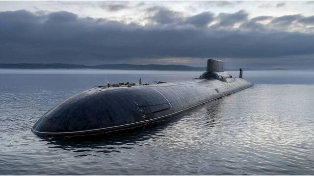 El submarino ms grande del mundo: 175 metros de eslora y 48.000 toneladas, capaz de lanzar misiles nucleares en el rtico