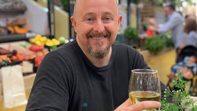 Un abogado renuncia a su carrera en EE.UU. y huye a este pa�s vecino de Espa�a: 'Me ahorro 4.200 euros al mes'