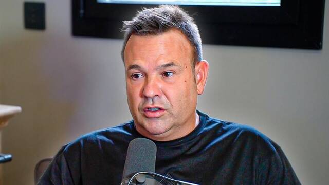 Jos� El�as, empresario, denuncia la carga fiscal en Espa�a: 'Nos enga�an, con la mitad de los impuestos ser�a suficiente'