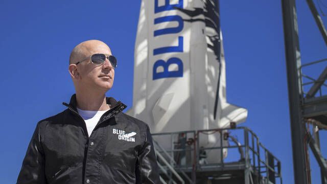 No es ciencia ficcin, Jeff Bezos apunta muy alto con Blue Origin: 'En 20 aos millones de personas vivirn en el espacio'