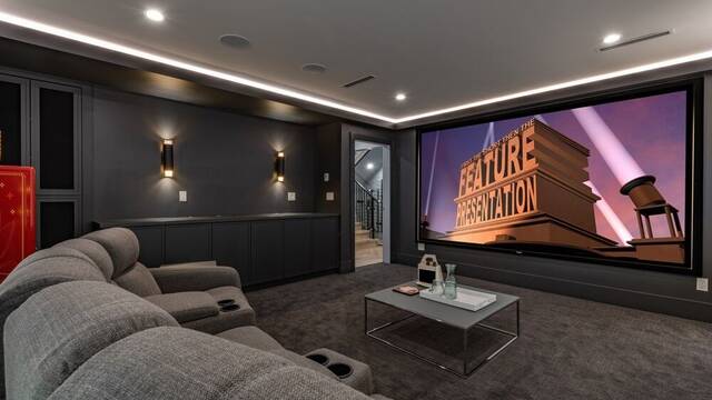 Adis a los televisores enormes 8K: la ciencia establece la resolucin ideal para ver la tele en casa y evites pagar de ms