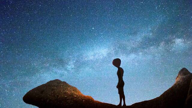 Los alien�genas pueden estar entre nosotros: la humanidad solo percibe el 0,003 % del espectro c�smico