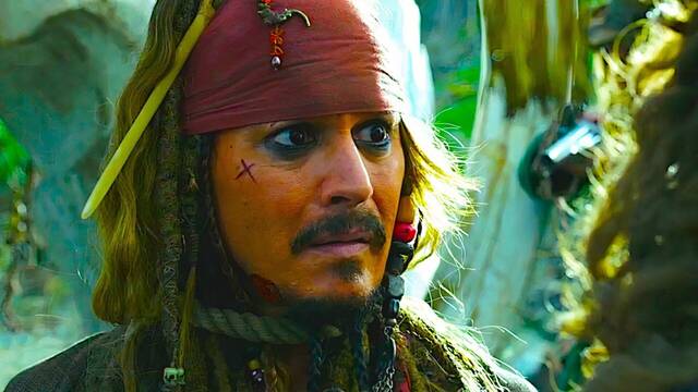 La nueva pelcula de 'Piratas del Caribe' mantiene su promesa y da un giro a la saga: pero sin renunciar a Jack Sparrow