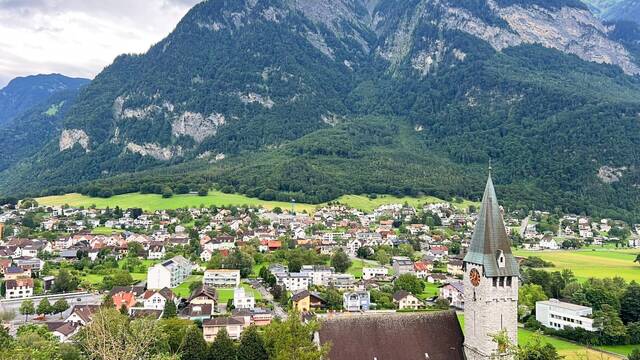 Sueldos de hasta 8.000 euros y vivienda gratis: el pas ms rico de Europa busca mano de obra espaol