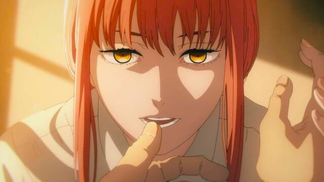 Recrean a Makima de 'Chainsaw Man' con un cosplay sencillo y llamativo que llega justo a tiempo para la nueva pelcula