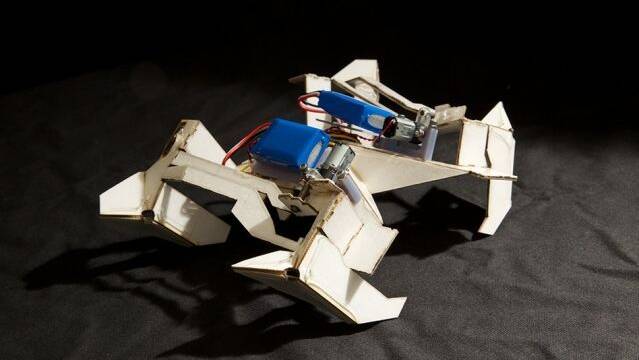 Estos robots inspirados en figuras de origami levantan 1000 veces su peso