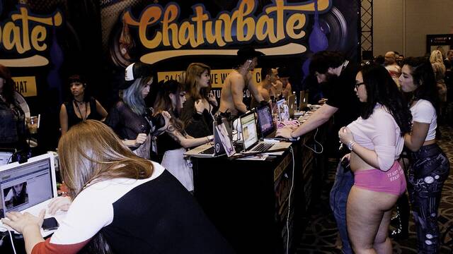 Chaturbate quiere ser Twitch: Los profesionales del porno harn 'gameplays' de juegos