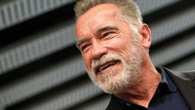 El guardaespaldas de Arnold Schwarzenegger se hace viral en redes por su descomunal tamao