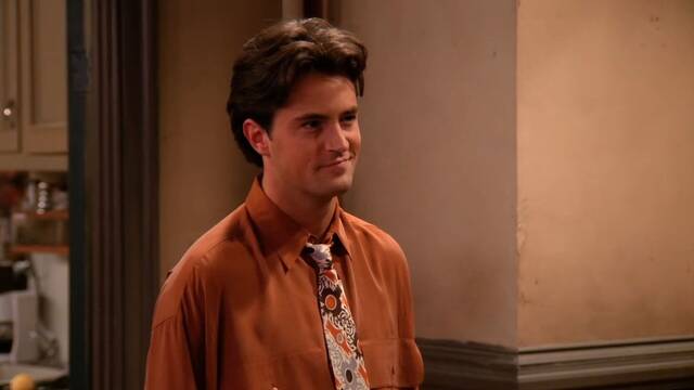 'Friends' aade un emotivo y sentido tributo a Matthew Perry en todos sus episodios en Max