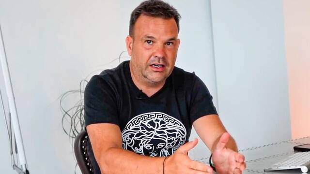 Jos Elas (49), empresario: 'Tengo 45.000 empleados pero hablo con 20 y no pregunto si se van al pdel un martes a las 4'