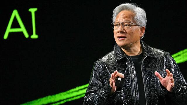 Jensen Huang, CEO de Nvidia, sobre los empleos que sobrevivirn a la IA: 'Podran llegar a ganar 100.000 euros al ao'