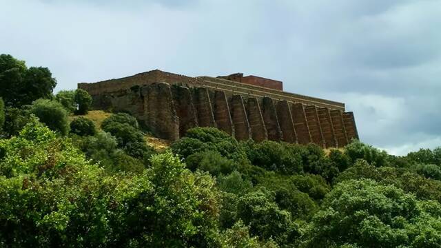 La ciudad romana de Sevilla a 300 metros de altura con foro, santuario gigante y termas monumentales y que casi nadie conoce