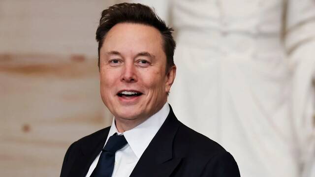Elon Musk contundente con su nueva prediccin: 'En 10 aos la IA har obsoleto el trabajo y podr erradicar la pobreza mundial'