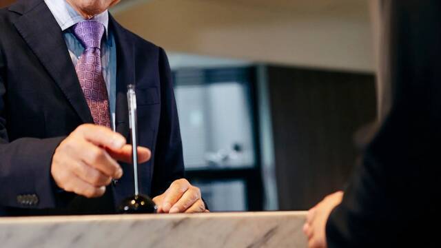 El nico sector laboral en Espaa que sigue creciendo ao tras ao: hasta 30.000 euros de sueldo y ms de 1.000 vacantes nuevas