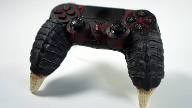 Un fan crea un increble mando de Monster Hunter World para PS4