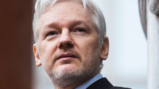 La cuenta de Twitter de Julian Assange estuvo temporalmente eliminada