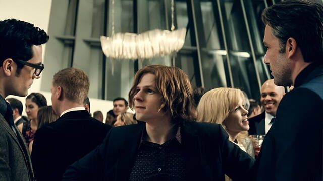 Jesse Eisenberg confiesa que actuar en 'Batman v Superman' da su carrera y advierte al Lex Luthor de James Gunn