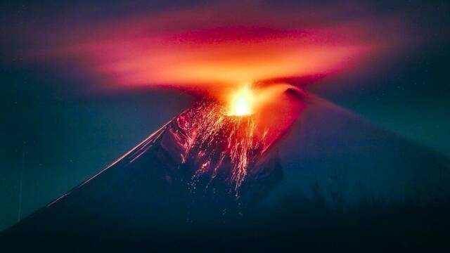 Gelogos alertan sobre una colosal y masiva erupcin de un volcn a punto de despertar que podra enfriar el planeta