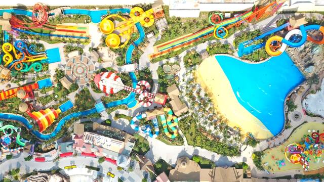 El gran fiasco de la megaconstrucci�n espa�ola: 24 millones desperdiciados en un parque acu�tico de 90.000 metros cuadrados