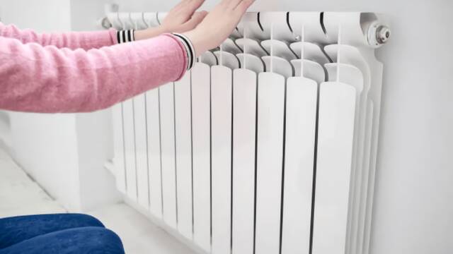 Adi�s a las facturas de la calefacci�n: el sencillo truco que puede ahorrarte entre 50 y 120 euros al a�o