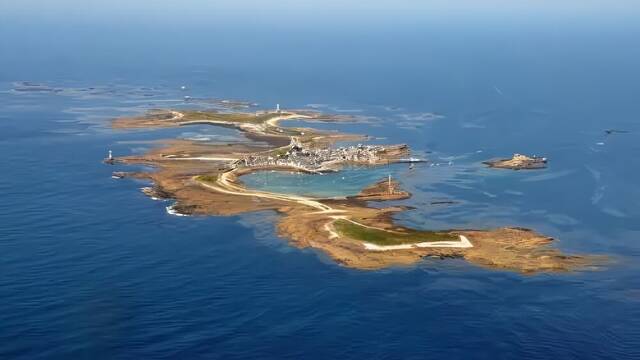 Arque�logos at�nitos descubren un misterioso muro y varias estructuras sumergidas bajo el Atl�ntico de 7.000 a�os de antig�edad