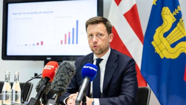 Dinamarca aprueba una ley pionera contra deepfakes con multas millonarias tras dispararse las estafas de voz en Europa