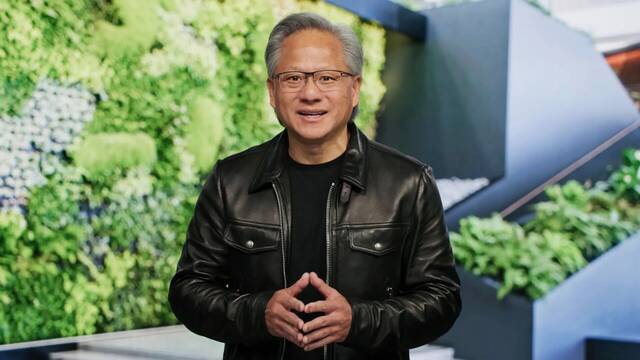 Jensen Huang (62), jefe de Nvidia, sobre el futuro del trabajo: 'Quiero que todas las tareas posibles se automaticen con IA'