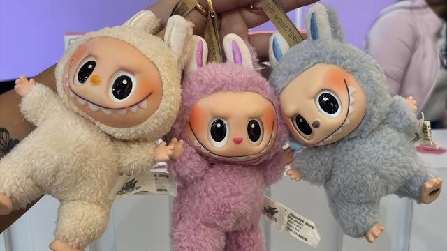 Los Labubu dan el salto al cine: Sony ficha al director de 'Paddington' y 'Wonka' para su pel�cula live-action