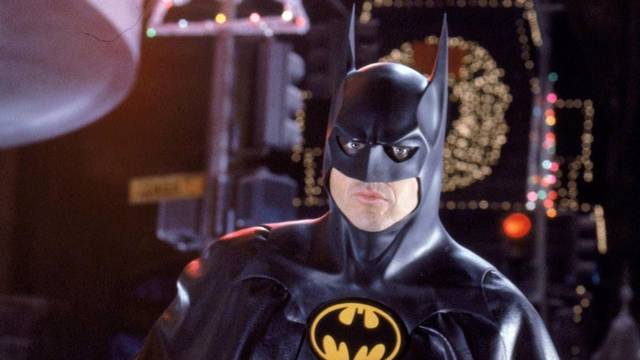 Michael Keaton comparte una foto como Batman en el rodaje de Batgirl