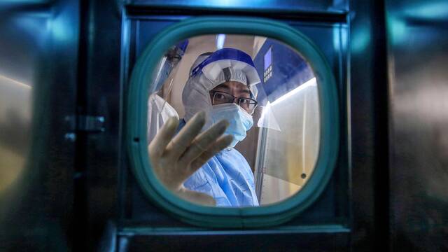 Estados Unidos cree que la pandemia de coronavirus se debi a una fuga de laboratorio en China