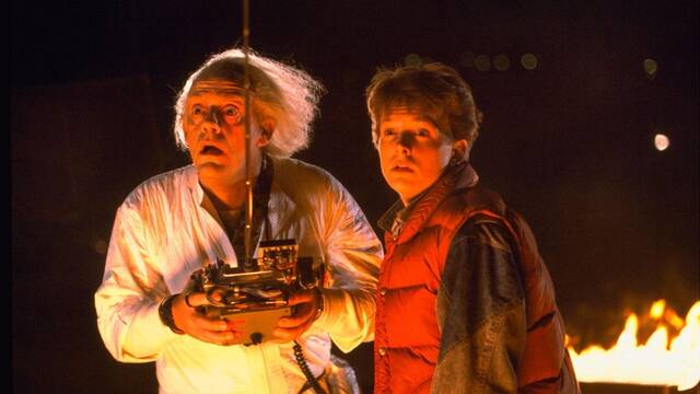 Los creadores de 'Cobra Kai' suean con una serie secuela de 'Regreso al Futuro' pero hay un inconveniente