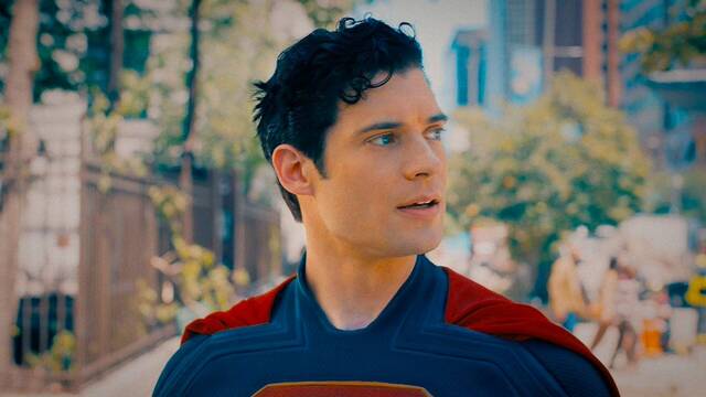 David Corenswet impacta en un nuevo spot de DC con el traje de Superman junto a Shaquille ONeal y desata la polmica