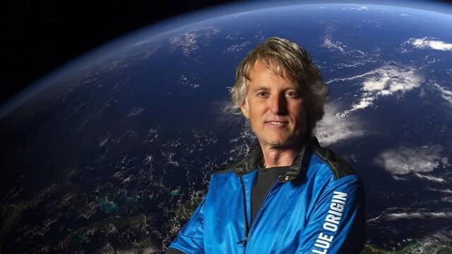 Jess Calleja hace historia: As ha sido el viaje espacial en el cohete de Blue Origin