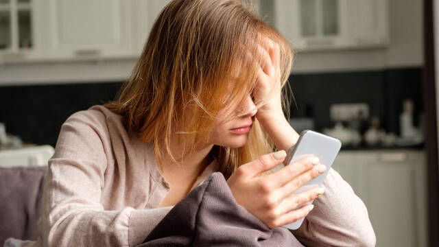 La nueva fobia que acosa al 70 % de los jvenes de la generacin Z est relacionada con los mviles