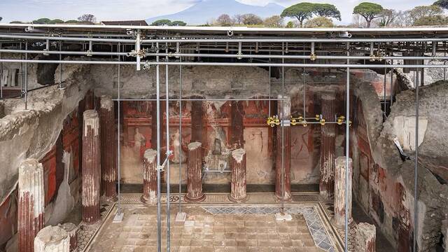 Pompeya sigue revelando secretos: arquelogos encuentran un colosal fresco con escenas de un misterioso culto