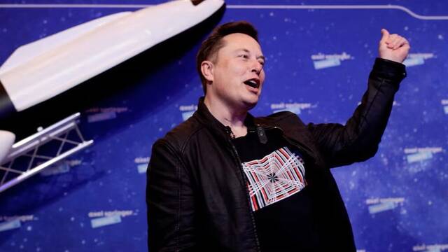 Ya es oficial, Elon Musk (54) cambia el plan de SpaceX y prioriza construir una ciudad en la Luna: 'Es m�s r�pido que Marte'