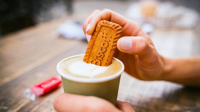 Adi�s definitivo a Lotus en Espa�a: las galletas caramelizadas de Biscoff eliminan su ic�nico nombre y estrenan nueva imagen