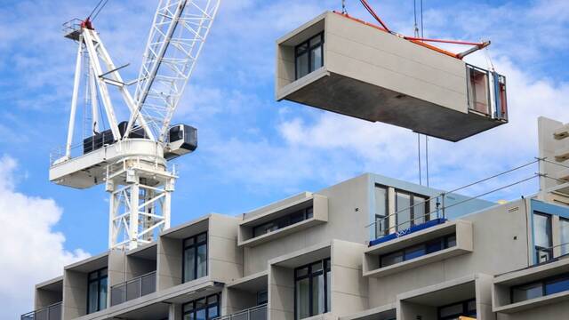 Adi�s a la construcci�n tradicional: edificios 'prefabricados' se apilan como bloques y Asia acelera su regularizaci�n