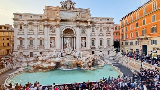 Roma lucha contra el turismo: acceder a la Fontana de Trevi deja de ser gratis y confirma una peligrosa tendencia
