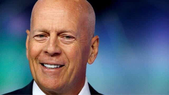 La familia de Bruce Willis pide respeto por el actor, que est siendo acosado por los paparazzi