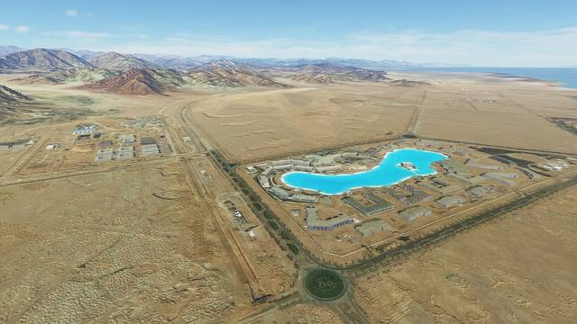 Tarda 3 semanas en llenarse: as es la piscina ms grande del mundo que est en mitad del desierto