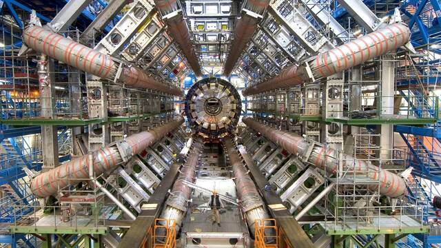 El CERN se ha convertido en una herramienta clave para el tratamiento del cncer gracias a su detector de partculas