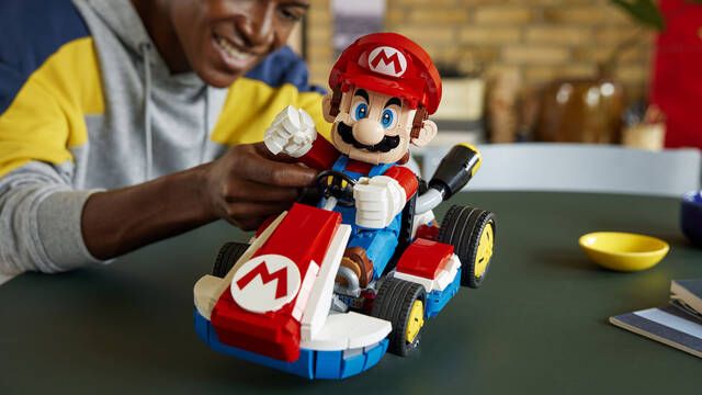 Super Mario pisa el acelerador con su espectacular set de Mario Kart de LEGO para celebrar el MAR10 DAY