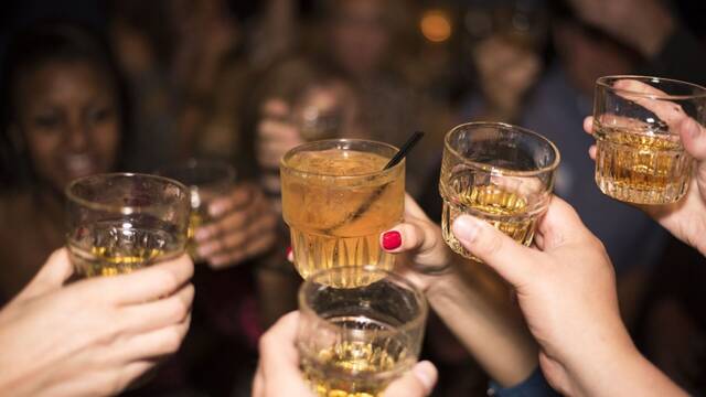 Se acab el alcohol: Espaa endurece las leyes de consumo y venta para proteger a los menores de edad