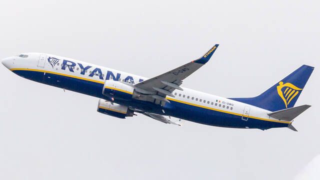 Ryanair endurece sus reglas y multar con 100 euros si no cumples con este requisito a la hora de viajar