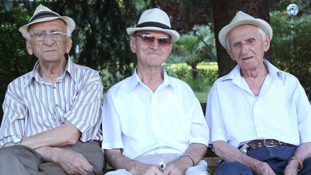 La solucin de aumentar la edad de jubilacin en Espaa para salvar las pensiones pone en jaque a la generacin Alfa
