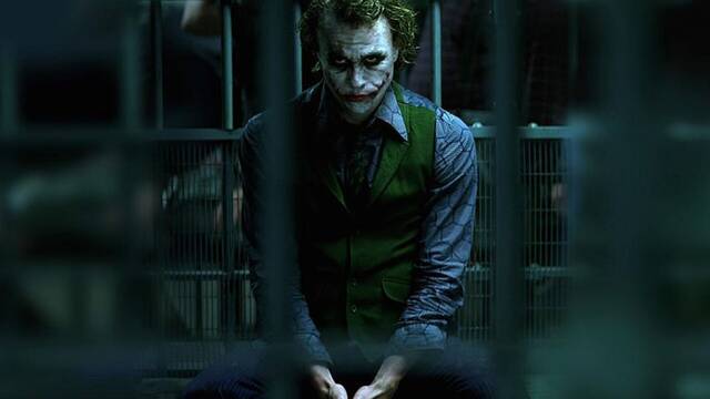 Michael Caine, estrella de Hollywood, se sincera sobre el Joker de Heath Ledger 17 aos despus: 'Estaba aterrado'