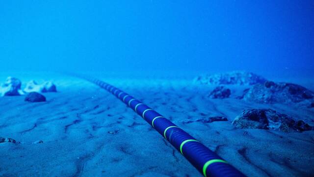 China prueba un arma submarina capaz de operar a 4.000 metros de profundidad y desconectar a Occidente de Internet